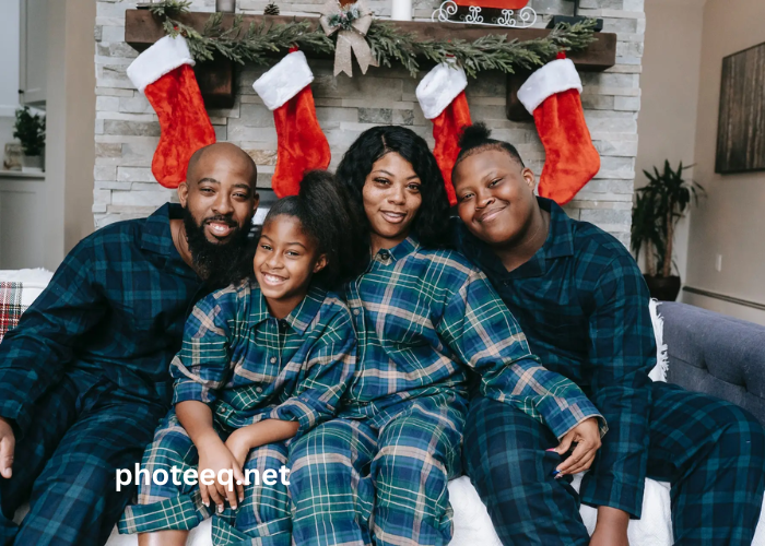 Family Outfits for Christmas Photos